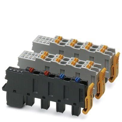 2700985